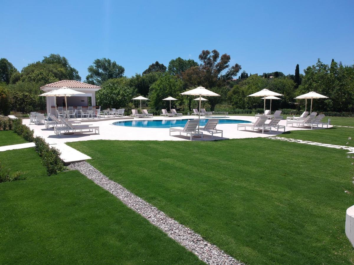 Santos Luxury Apartments Dassiá Eksteriør bilde