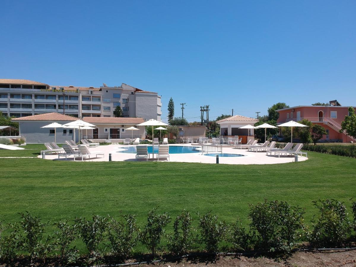 Santos Luxury Apartments Dassiá Eksteriør bilde